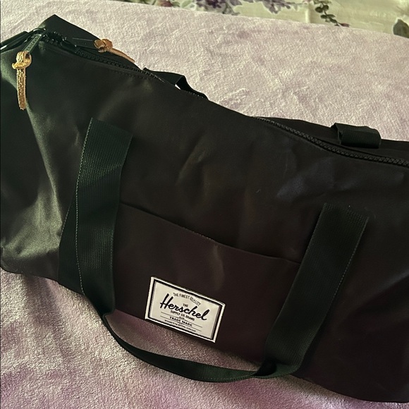Herschel Supply Company Classic Black Duffel Bag - Picture 1 of 6